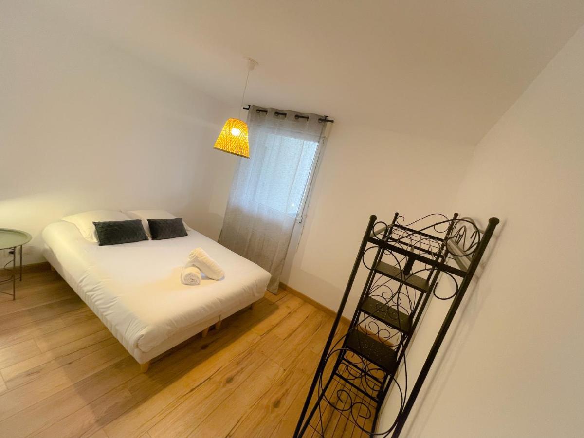 Appartement 2 Chambres Le Descartes Calais Eksteriør bilde